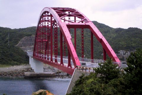 Kashiragashima Bridge
